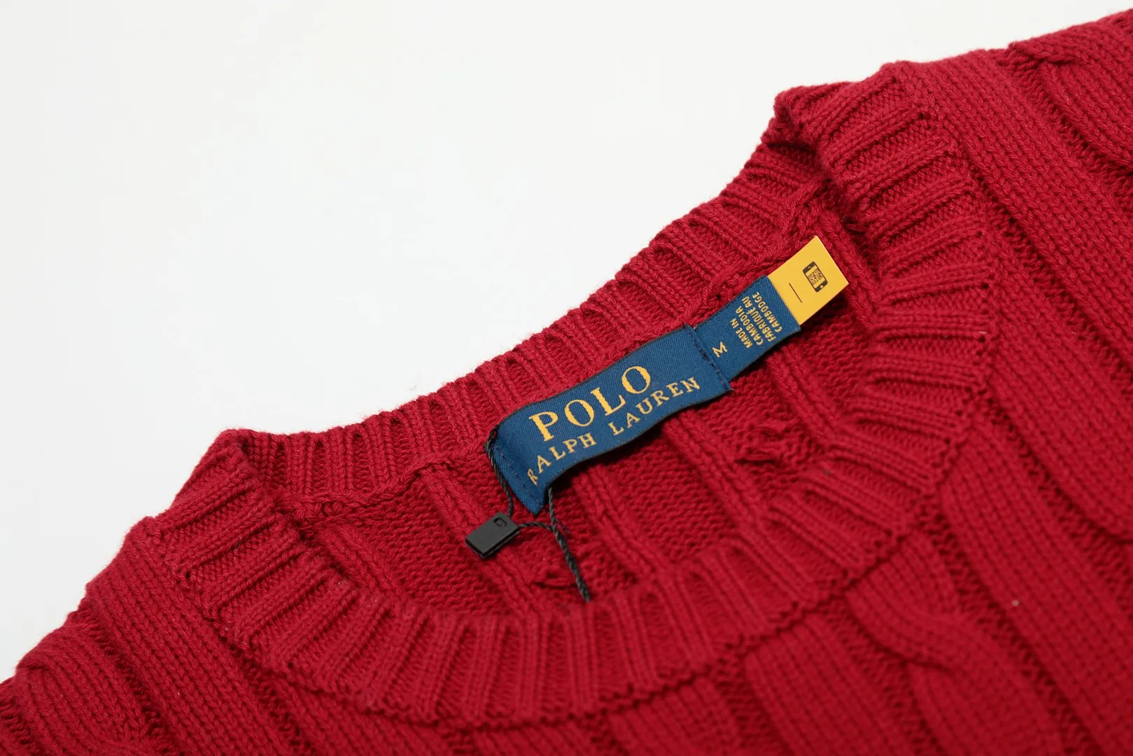 🅿️160 "Top quality" Style number: DS002# (not off the shelves all year round) [Ralph Lauren round neck solid color pony embroidered logo knitted short sleeves] ✅Ralph Lauren classic basic versatile knitted short sleeves for all seasons ✅Main supplier platform live broadcast Wholesale entities Replenish when out of stock Not off the shelves ✅ZP quality 1:1 version Scan the code to enter the GF website Counter quality ✅Detailed quality is the only one in Guangzhou Imported quality cotton yarn, focusing on high-end, cost-effective, good quality needless to say ✅The version is restored to the original order, the maximum size can be worn up to 160 pounds, loose, comfortable and stress-free ✅The upper body is simple and easy to match, a must-have for goddess ootd, good-looking clothes are never picky, a must-have in the goddess’ wardrobe Size: S-XL Color: Black White Gray Light Blue Light Pink Colorful Blue Khaki Bright Yellow Fruit Green Milk Apricot Wood Green Taro Purple Chinese Red Anchor Red Navy Red Label Navy Blue White Label